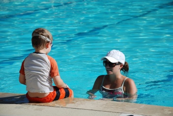 2009-08-20-26 IAN SWIM LESSON.jpg